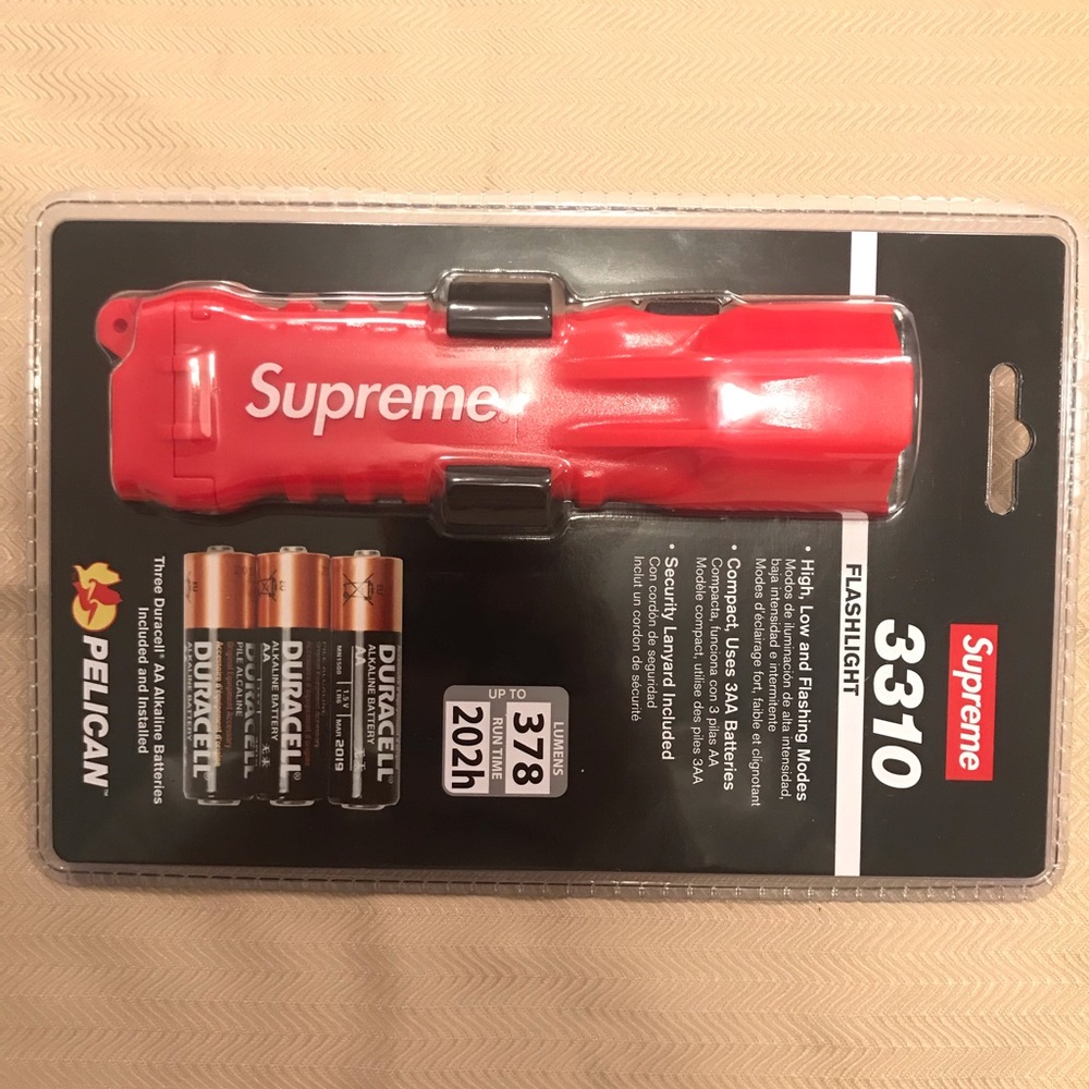 Supreme Flashlight